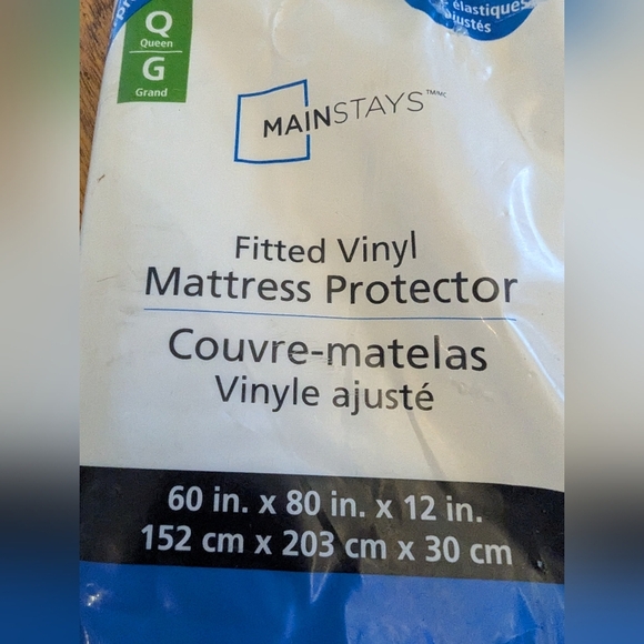 NWT MAINSTAYS Queen Fitted Vinyl Mattress Protector - Picture 2 of 7